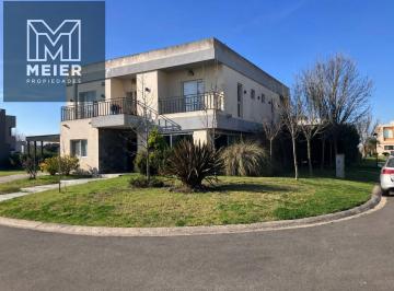 Casa · 250m² · 7 Ambientes · 2 Cocheras · Casa 5 Dorm. en Lagoon Pilar Impecable Estado