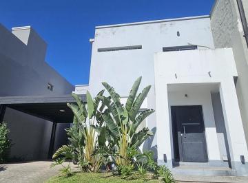 Casa · 170m² · 7 Ambientes · Casa en Los Nogales