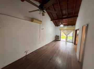 Casa · 80m² · 3 Ambientes · 1 Cochera · Casa en Venta 3 Dorm. en Barrio Monasterio