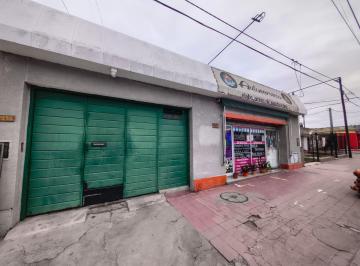 Fondo de comercio de 8 ambientes, Córdoba · Fondo de Comercio con Casa y Departamento