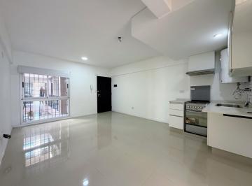 Departamento · 43m² · 2 Ambientes · Alquiler de Departamento 2 Ambientes Al Frente en Ramos Mejia - Ideal Vivienda o Uso Profesional