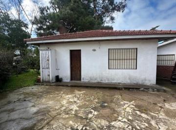 Casa · 85m² · 3 Ambientes · Casa en Venta - 2 Dorm. 1 Baño - Villa Gesell