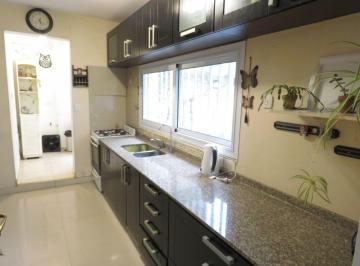 Departamento · 100m² · 4 Ambientes · Alquiler Depto 4 Amb Quincho y Patio V Urquiza