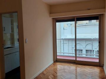 Departamento de 2 ambientes, Barrio Norte · Luminoso 2 Ambientes Al Frente en Piso Alto con Balcón Corrido