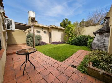 PH · 91m² · 4 Ambientes · 1 Cochera · PH Tipo Casa en Venta Patio y Parrilla Quilmes O.