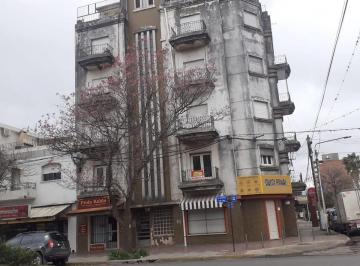 Departamento de 3 ambientes, San Lorenzo · Departamento Dos Habitaciones Centrico