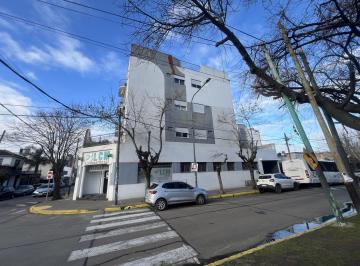 Departamento · 67m² · 3 Ambientes · Departamento de 3 Amb en Venta en Berazategui Centro a m de La Estacion Apto Credito Privado!
