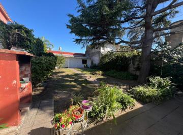 Casa · 130m² · 5 Ambientes · 2 Cocheras · Venta Casa 4 Ambientes Quilmes Oeste