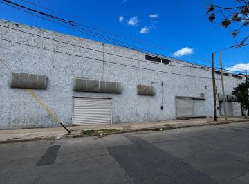 Foto · Galpón Alquiler Alberdi 400 m² Cubiertos