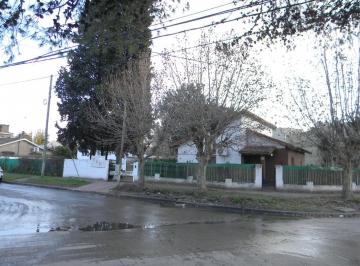 Casa · 370m² · 4 Ambientes · Venta Casa 4 Amb. Parque J. C. paz Bs. As. Inversión