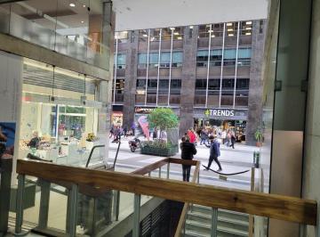 Local comercial de 1 ambiente, San Nicolás · Rivadavia y Florida Al Fte 1° Piso Planta Libre - Vigilncia 24hs - Sin Restriccion