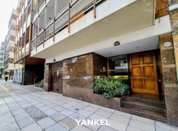 Departamento · 155m² · 4 Ambientes · 1 Cochera · Departamento en Venta, 4 Amb, Villa del Parque