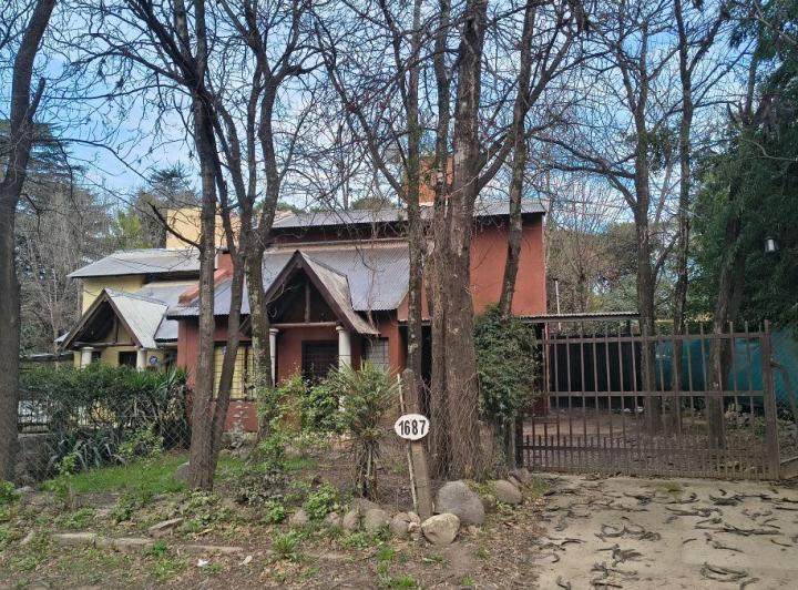 Casa · 100m² · 3 Ambientes · 1 Cochera