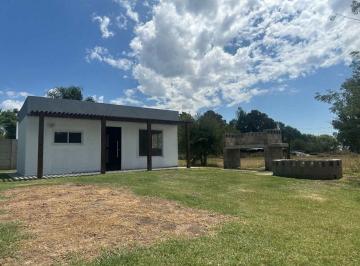 Casa · 28m² · 1 Ambiente · Quincho C/ Galeria y Fogonero Venta a Estrenar