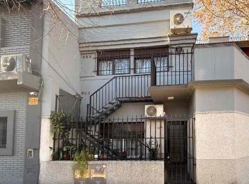 PH · 82m² · 4 Ambientes · Venta PH 4 Amb con Terraza Propia - Villa Luro