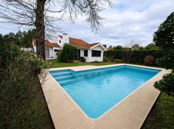 Casa · 150m² · 4 Ambientes · 1 Cochera · Casa Chalet en Alquiler en Campo Chico, Pilar, G. B. a. Zona Norte