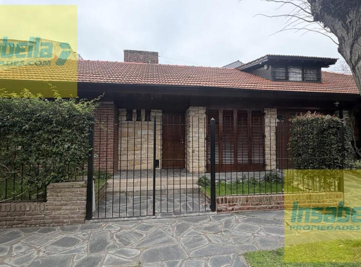 Casa · 110m² · 3 Ambientes · 1 Cochera