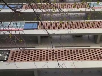 Departamento · 48ha · 2 Ambientes · 1 Cochera · Dos Ambientes Céntrico con Cochera Subterranea! 5°d