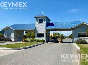 Terreno · 300m² · Lote Interno en El Barrio Privado "Laguna Azul"