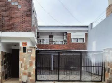 PH · 53m² · 3 Ambientes · PH 3 Ambientes 1er Piso con Patio y Parrilla Venta