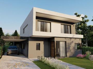 Casa · 195m² · 5 Ambientes · Venta de Casa en Barrio Cerrado