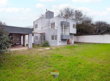 Casa · 107m² · 4 Ambientes · 1 Cochera · Venta Duplex 3 Dorm Lomas Sur, Villa Allende, Cba