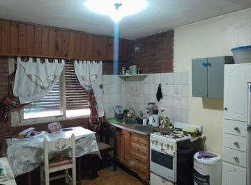 PH · 81m² · 4 Ambientes · PH en Venta con Patio Lomas de Zamora