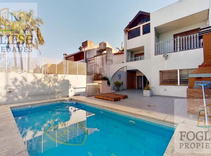 Casa · 410m² · 6 Ambientes · 4 Cocheras