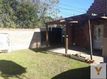 Casa · 79m² · 2 Ambientes · 1 Cochera · Casa en Venta - 1 Dormitorio 1 Baño - Cochera - 213 m² - Pilar