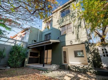 Casa · 118m² · 5 Ambientes · 1 Cochera · Casa de 5 Ambientes en Venta en San Isidro