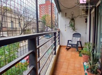 Departamento de 3 ambientes, San Telmo · Venta Depto 3 Amb Al Frente con Balcón, San Telmo a m de Parque Lezama Impecable