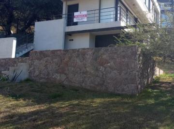 Casa · 160m² · 3 Dormitorios · 2 Cocheras · Casa en La Cuesta