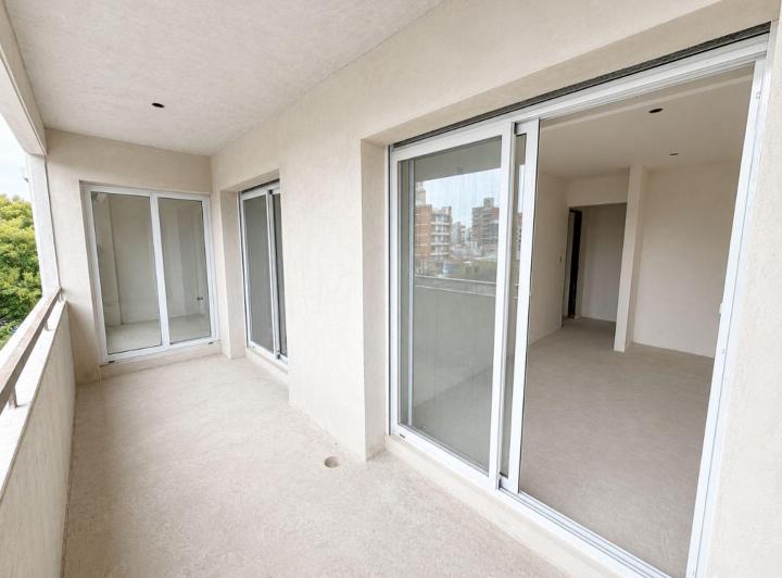 Departamento · 76m² · 4 Ambientes · 1 Cochera
