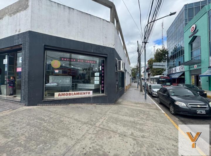 Local comercial · 800m² · 3 Ambientes