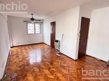 Departamento · 56m² · 3 Ambientes · Venta Departamento 2 Dorm. a Reciclar en Centro