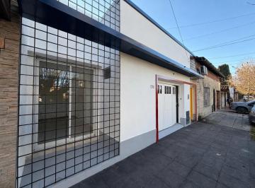 Casa · 80m² · 4 Ambientes · 1 Cochera · Casa en Muñiz