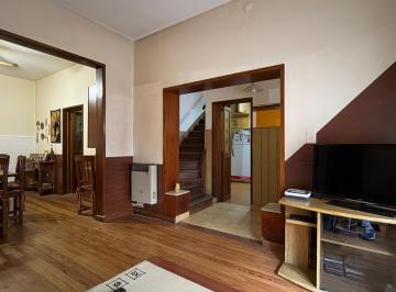 Casa · 115m² · 5 Ambientes · Casa en Flores