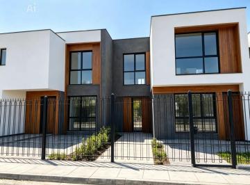 Casa · 160m² · 3 Ambientes · 1 Cochera · Dos Dúplex en Construcción