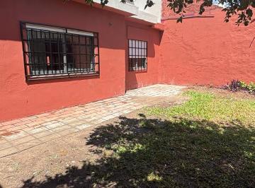 PH de 5 ambientes, Ciudad de Santa Fe · PH de 3 Dorm con Amplio Patio en Iturraspe y Fdo Zuviría
