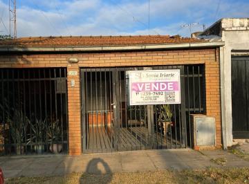 Casa · 100m² · 4 Ambientes · 1 Cochera · Casa de 4 Ambientes - Venta - Ituzaingo