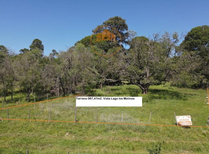 Terreno · 988m²