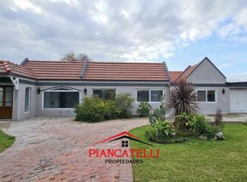 Casa · 176m² · 6 Ambientes · 6 Cocheras · Casa en Venta 6 Ambientes, Una Planta a Estrenar, en Banco Provincia Country Club
