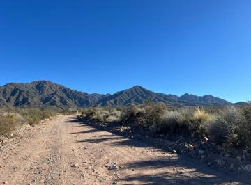 Terreno · 2000m² · Venta Lote La Crucesita Blanco Encalada Mendoza
