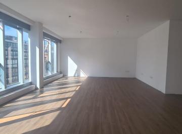 Oficina comercial · 140m² · 1 Ambiente · Oficina a Estrenar en Piso Alto con Piso Colocado Lista Para Mudarte - Luz y Vista Increible!