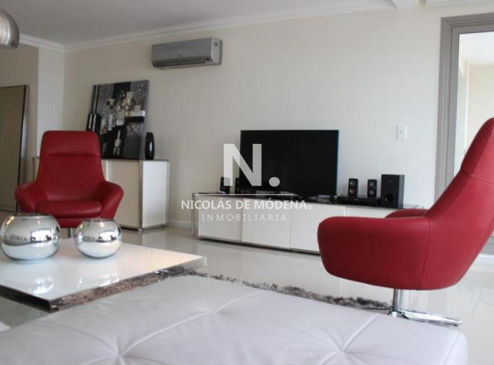 Departamento · 159m² · 4 Ambientes · 1 Cochera