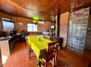 Casa · 151m² · 5 Ambientes · 1 Cochera · Casa en Estancia Vieja