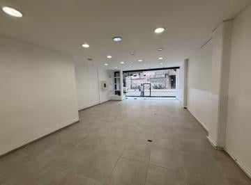 Local comercial de 3 ambientes, Córdoba · Bº Centro, Se Alquila Local Comercial Sobre Calle Alvear Al 169 a m de Av Olmos - 120 m²