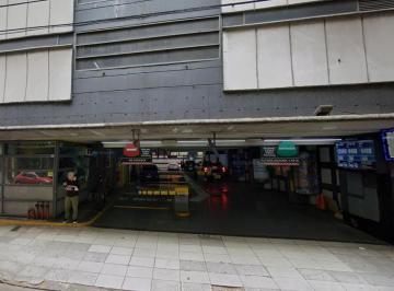Garage · 12m² · Cochera en Vicente Lopez y Av Callao