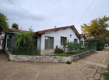 Casa · 143m² · 4 Ambientes · 2 Cocheras · Casa en San Miguel