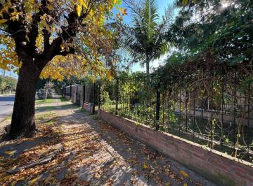 Casa · 120m² · 4 Ambientes · 2 Cocheras · Alquiler - Casa en Ciudad Evita